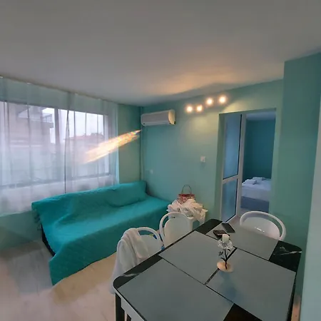 Apartment Апартамент Холи