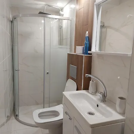 Apartment Апартамент Холи *